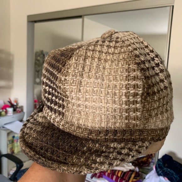 Hat - Picture 2 of 8